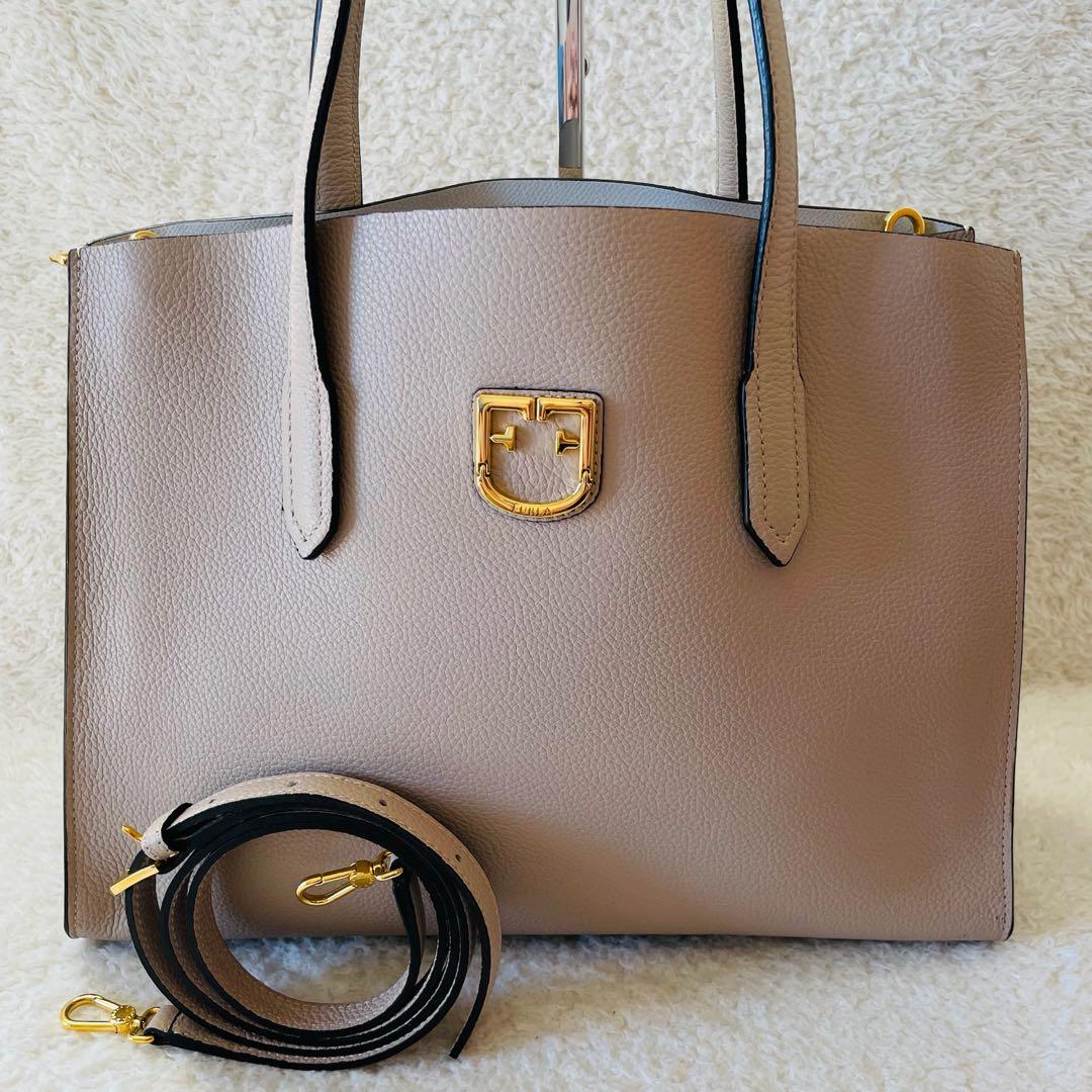 FURLA トートバッグ 2way ショルダーバッグ 肩掛け ベージュ系