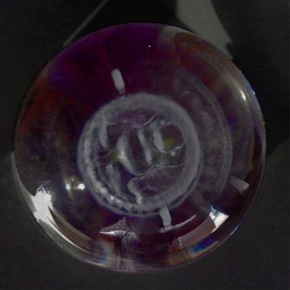 布袋尊 水晶 彫刻 台付 化粧箱付