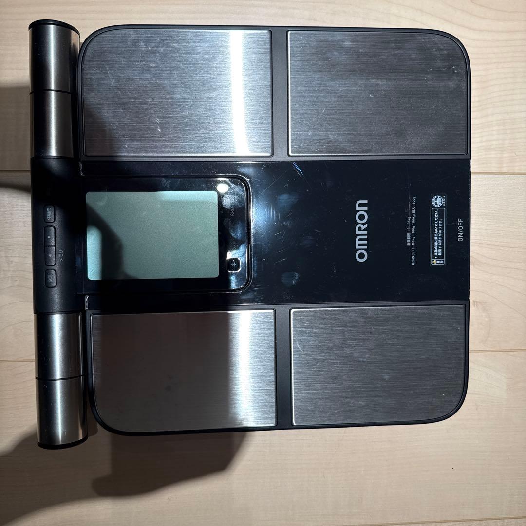 Omron 体脂肪計・体組成計 KRD-703T Bluetooth