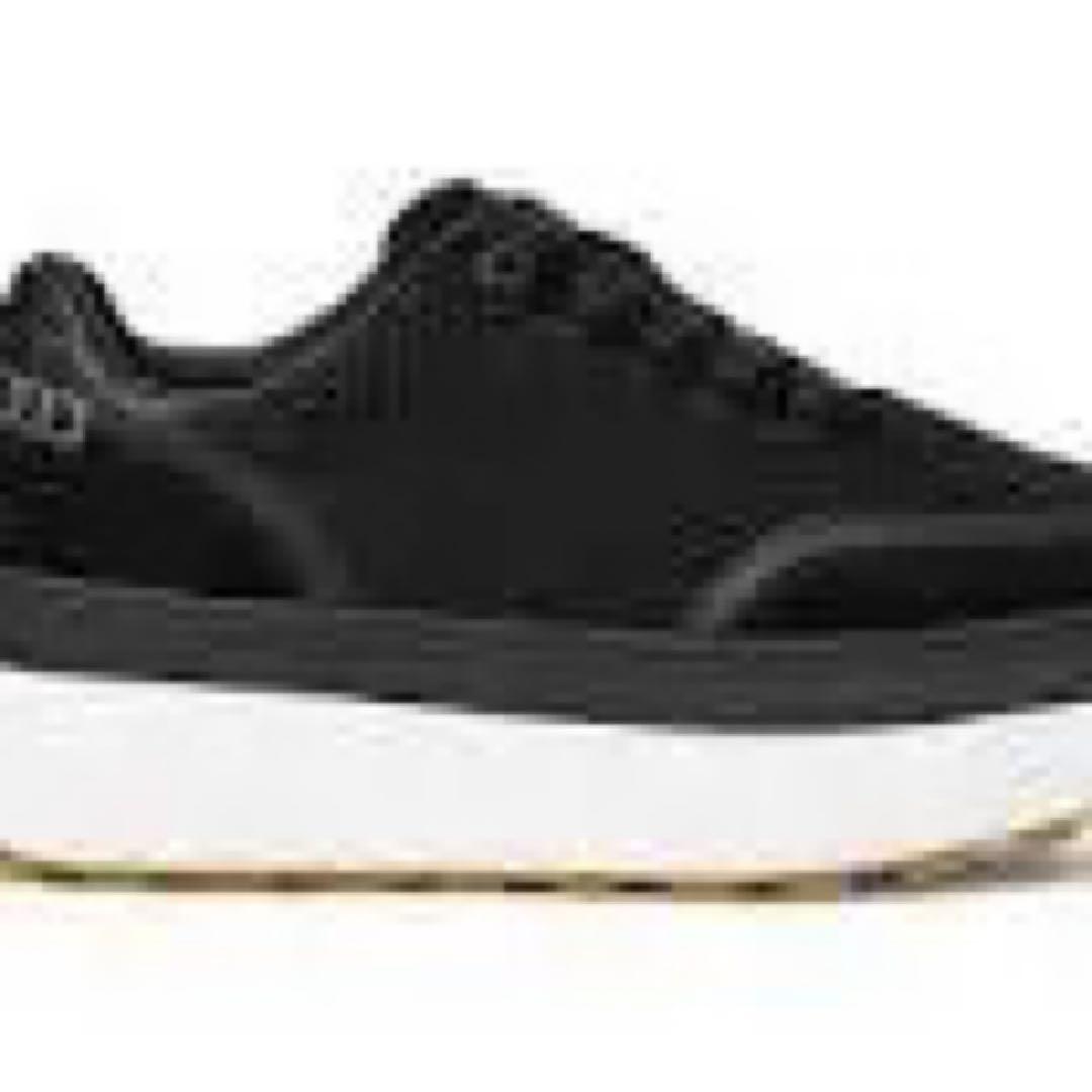 値下げ★UGG Taelan Lace Up 厚底スニーカー★新品★