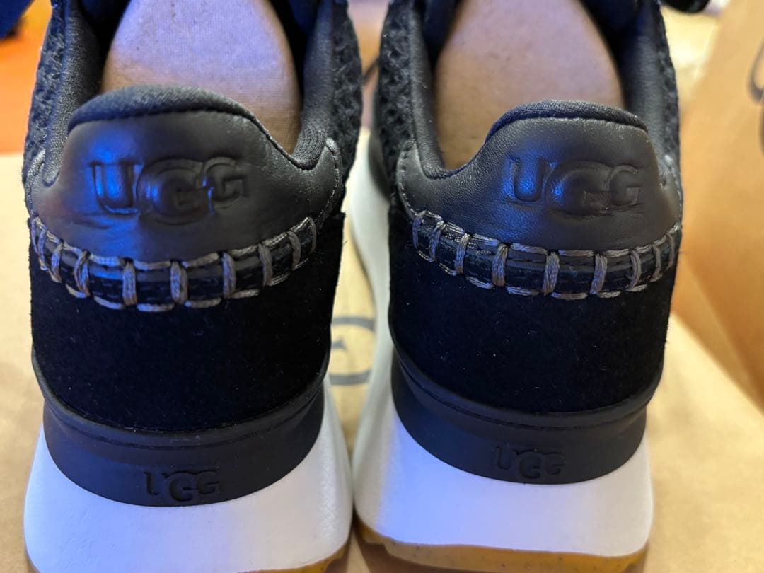 値下げ★UGG Taelan Lace Up 厚底スニーカー★新品★