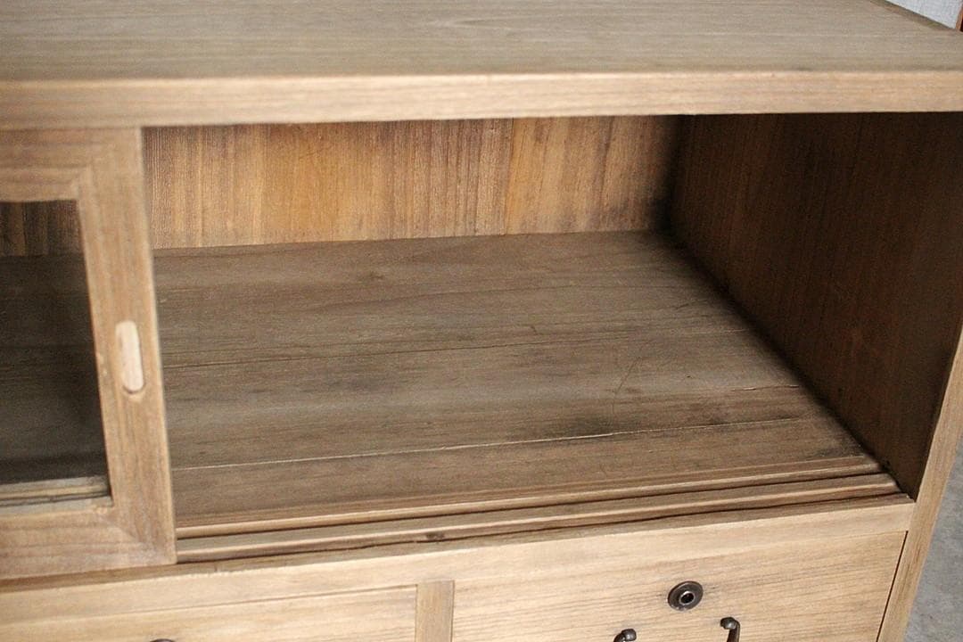 古いガラス戸棚×木製小引き出し3杯　ローチェスト　食器棚　古家具