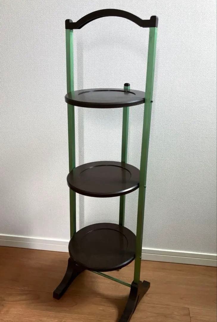 【antique】ベークライトの3段ティーラック