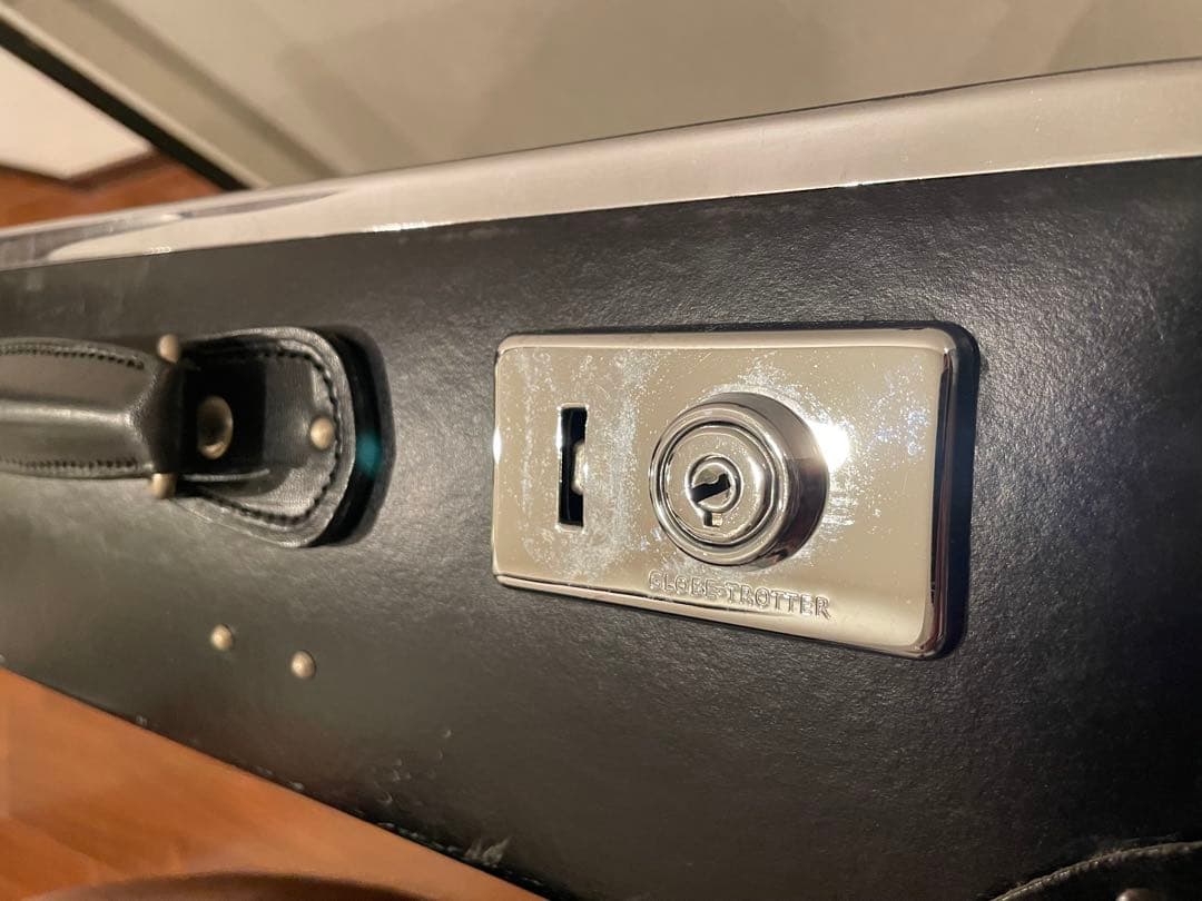 グローブトロッター キャリーケース