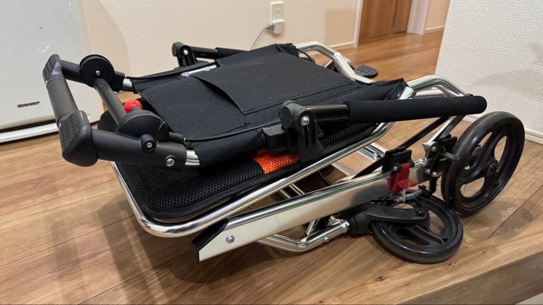 折りたたみ車椅子