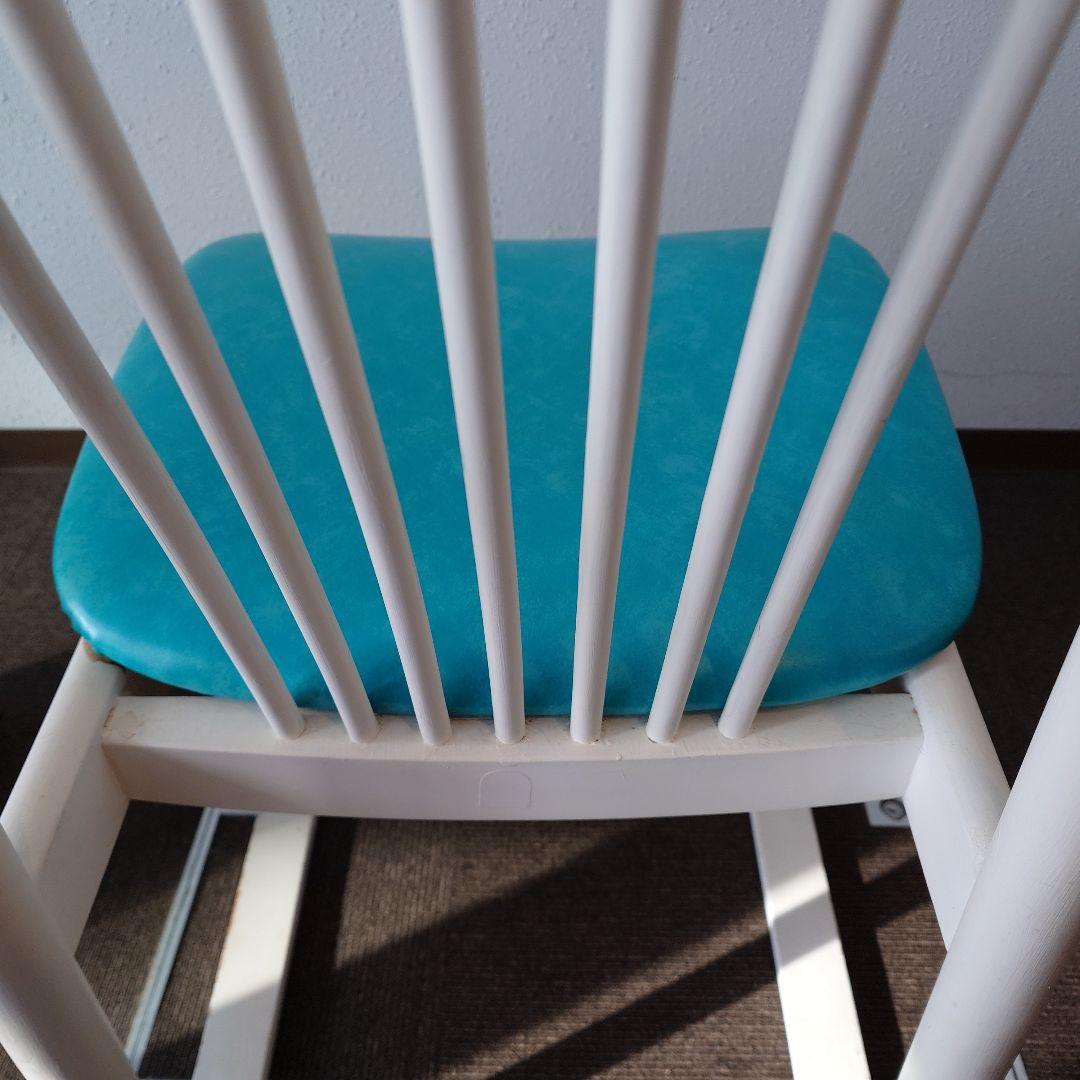 北欧風　レトロポップ　ダイニングチェア　ターコイズブルー　ミッドセンチュリー