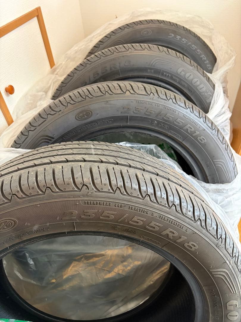 値下げしました◎18インチ グッドイヤー 夏タイヤ 235/55R18 4本