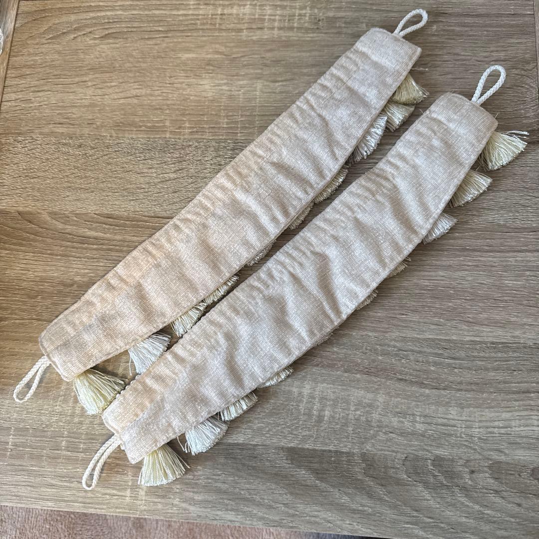 ニトリ　ベージュ トリムカーテン　2枚組