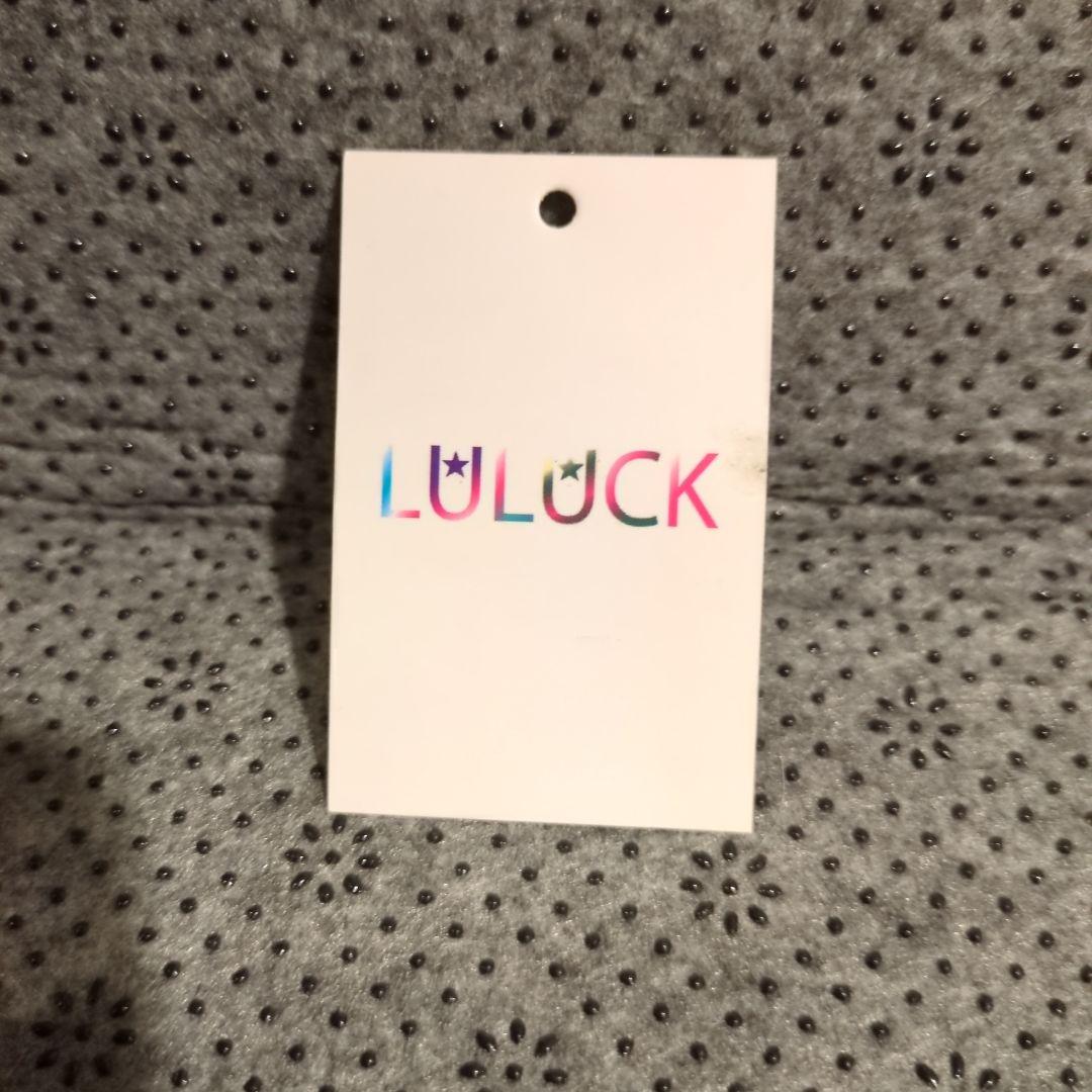 ✨新品未使用　LULUCK コンパクト財布