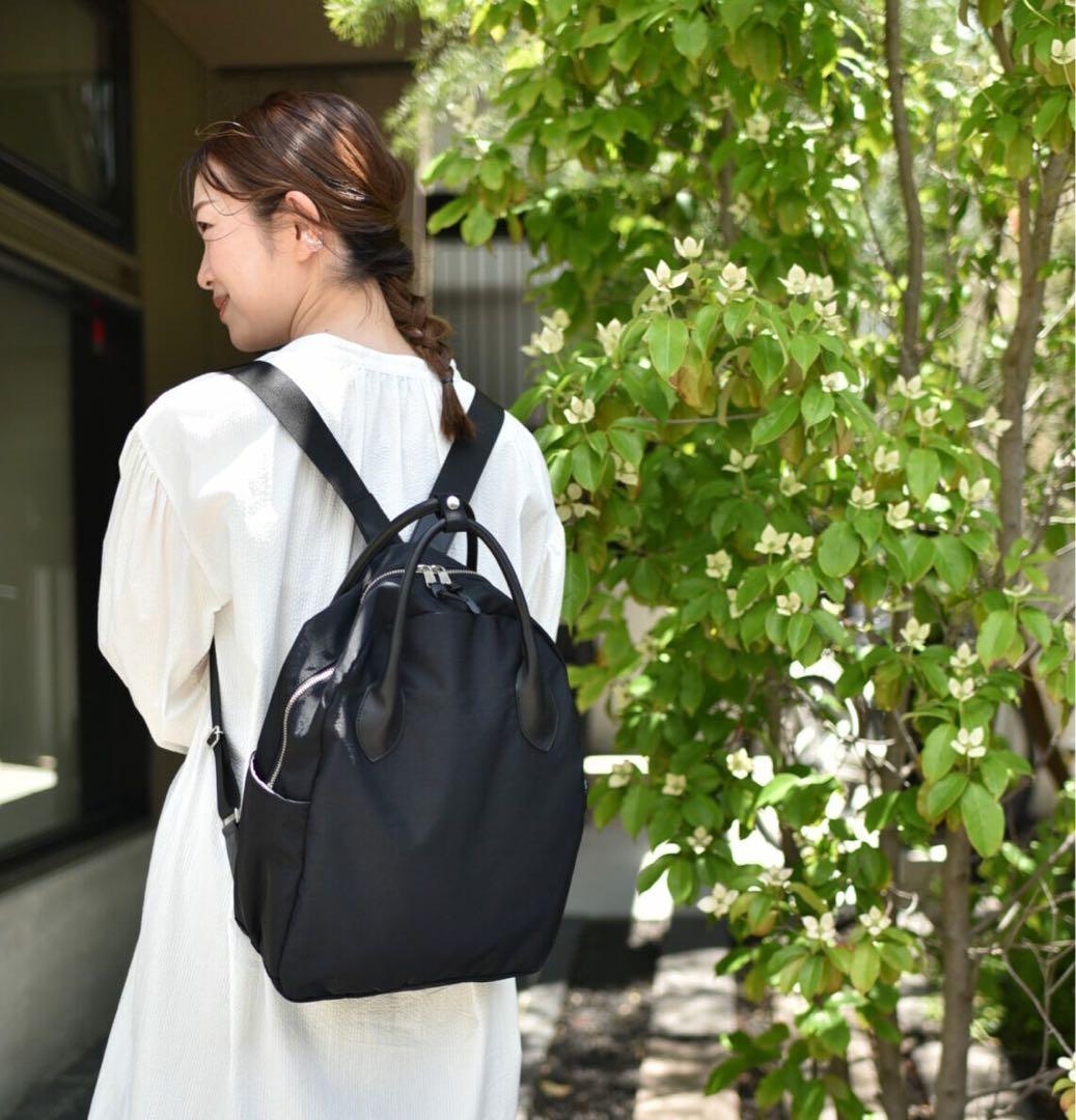 レザー持ち手の2WAYリュック　our