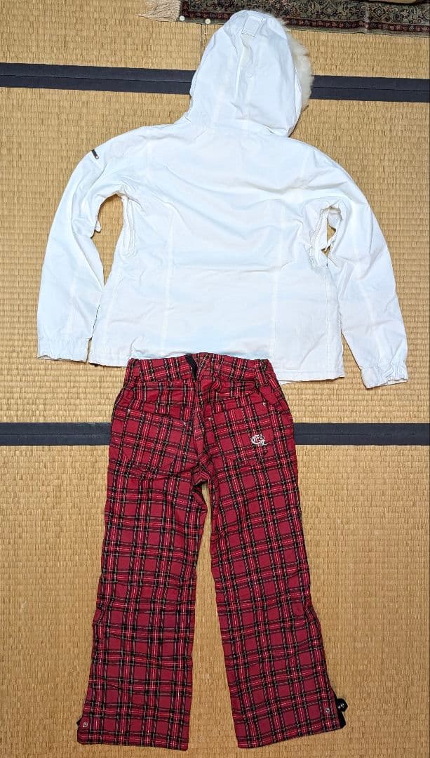 【値下げ！最安】スノーボードセット（ブーツ・ボード・ ウェア・ケース付き）