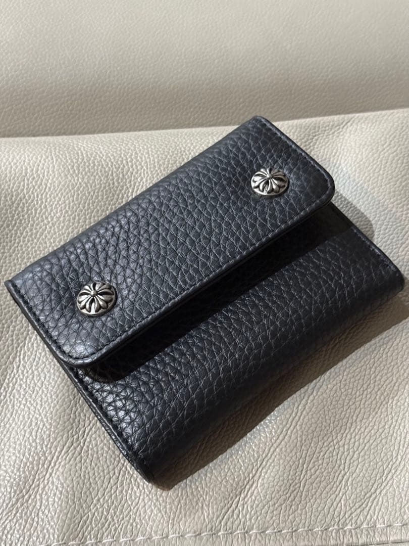 【本革】グレインレザー　クロス　ウォレット　チェーン穴あり　ブラック三つ折り財布