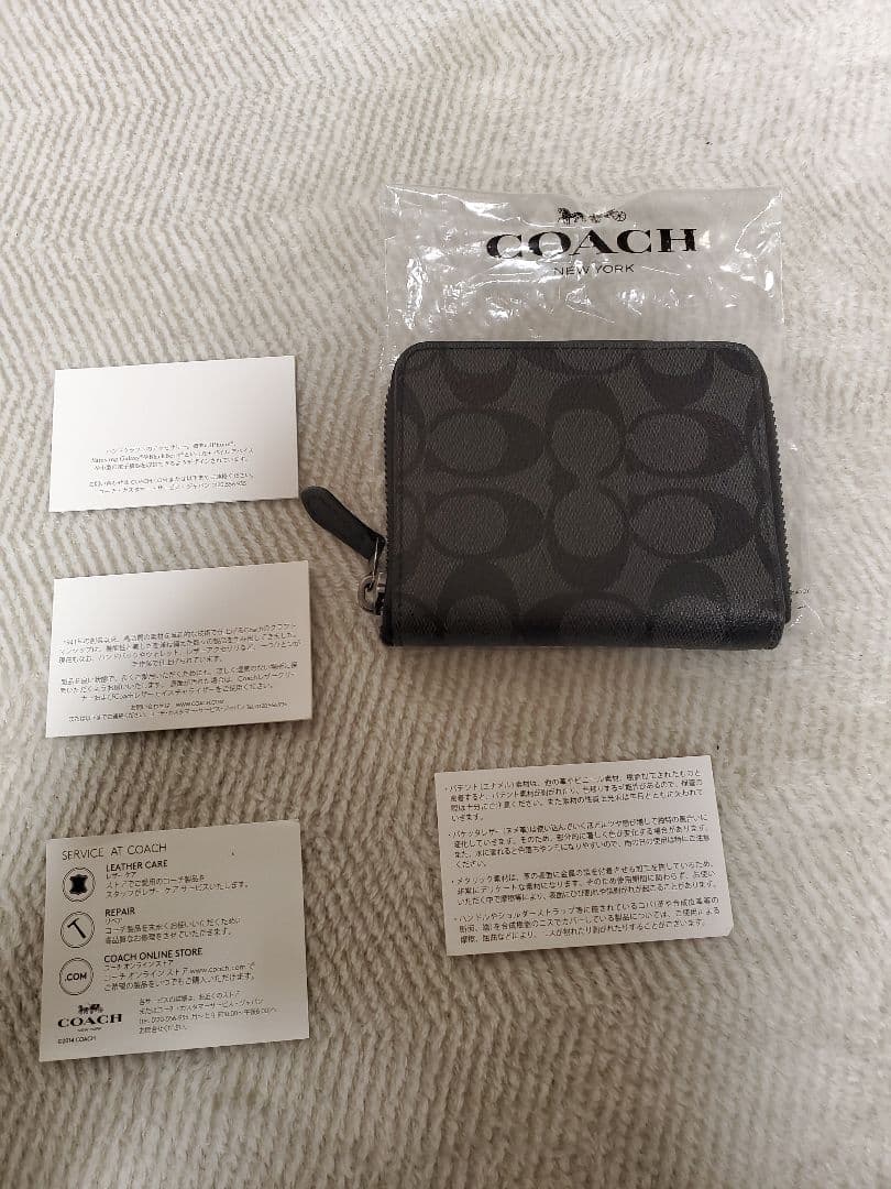 COACH ミニウォレット　ブラック