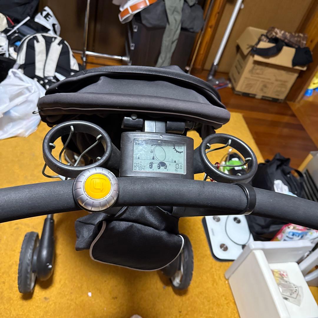 LEDライト付きベビーカー 4moms stroller