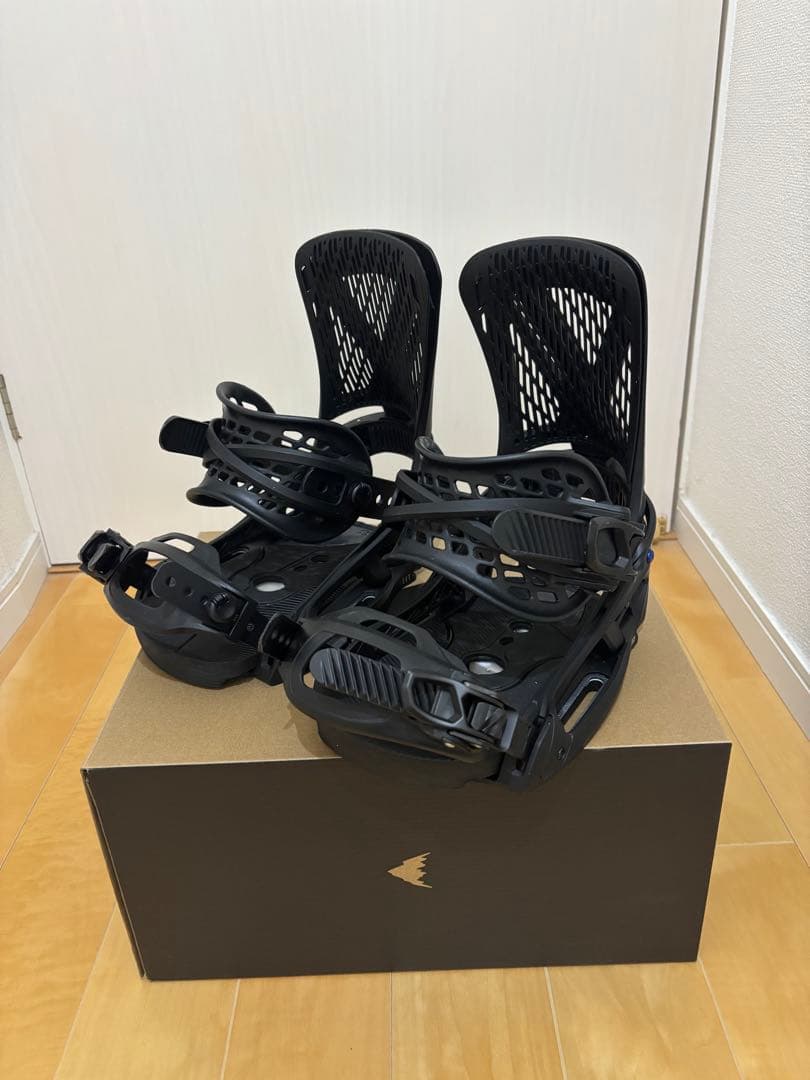 バートンGENESIS EST ブラック スノーボードビンディング Sサイズ