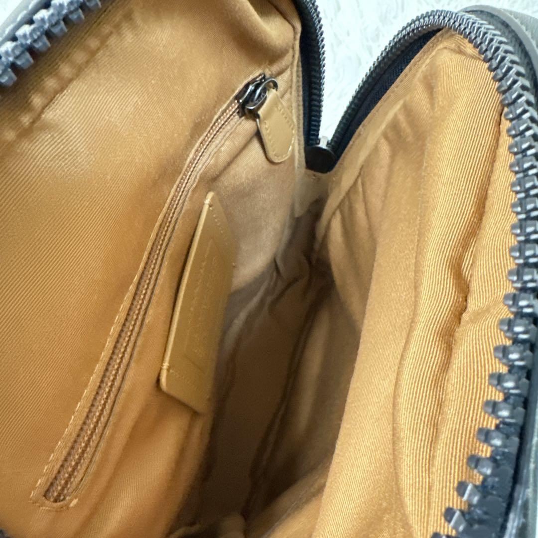 入手困難 COACH トラックパック カラーブロック シグネチャー キャンパス