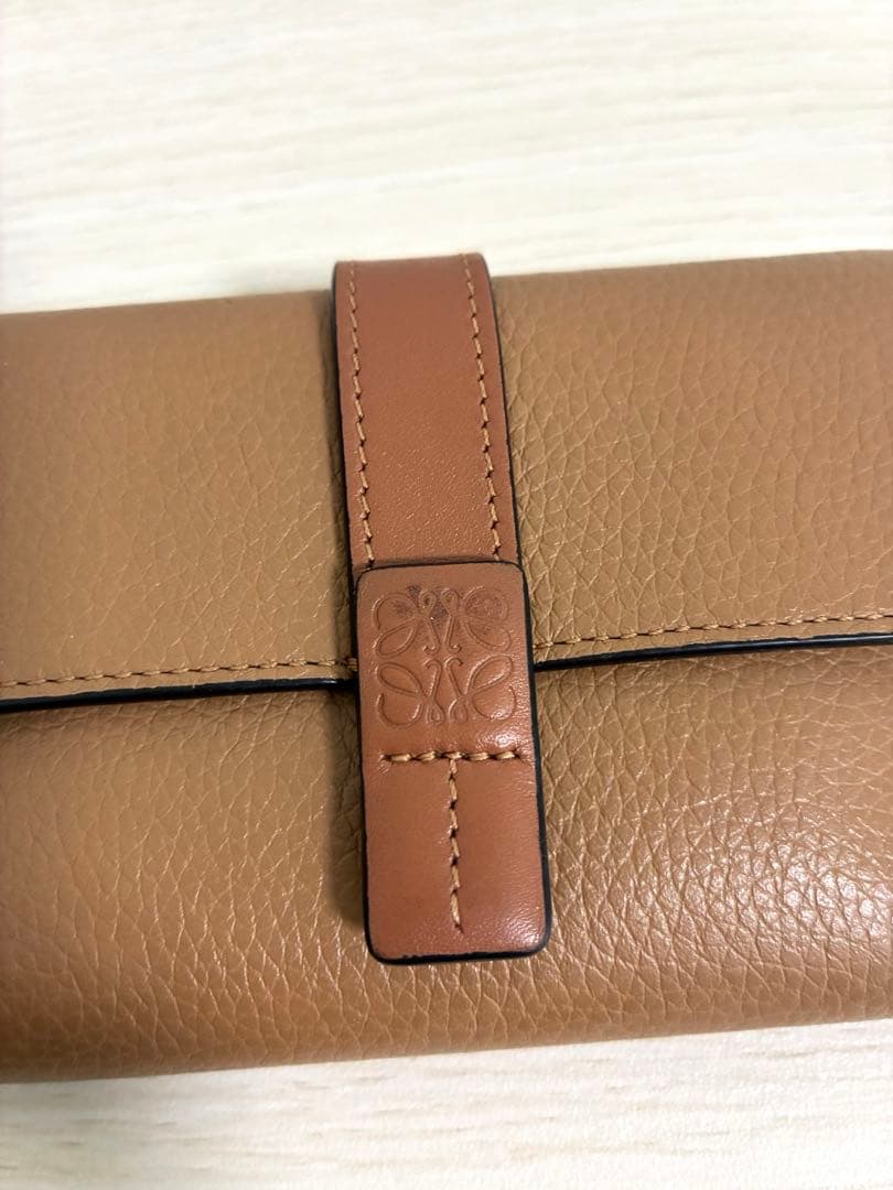 【muckn】LOEWE 三つ折り財布 ブラウン