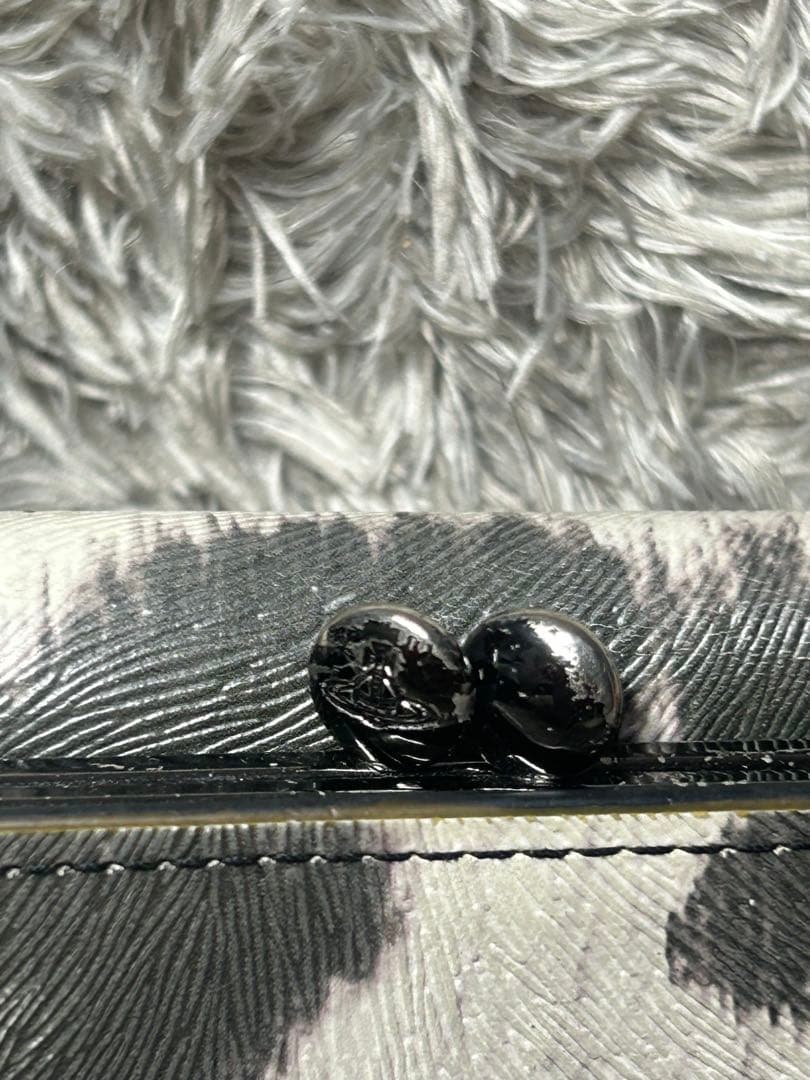 ⭐︎ヴィヴィアン（viviennewestwood）牛柄レザー三つ折り財布