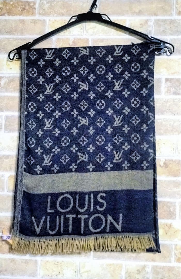 ひぃ！LOUIS VUITTON ネイビー マフラー クリーニング済