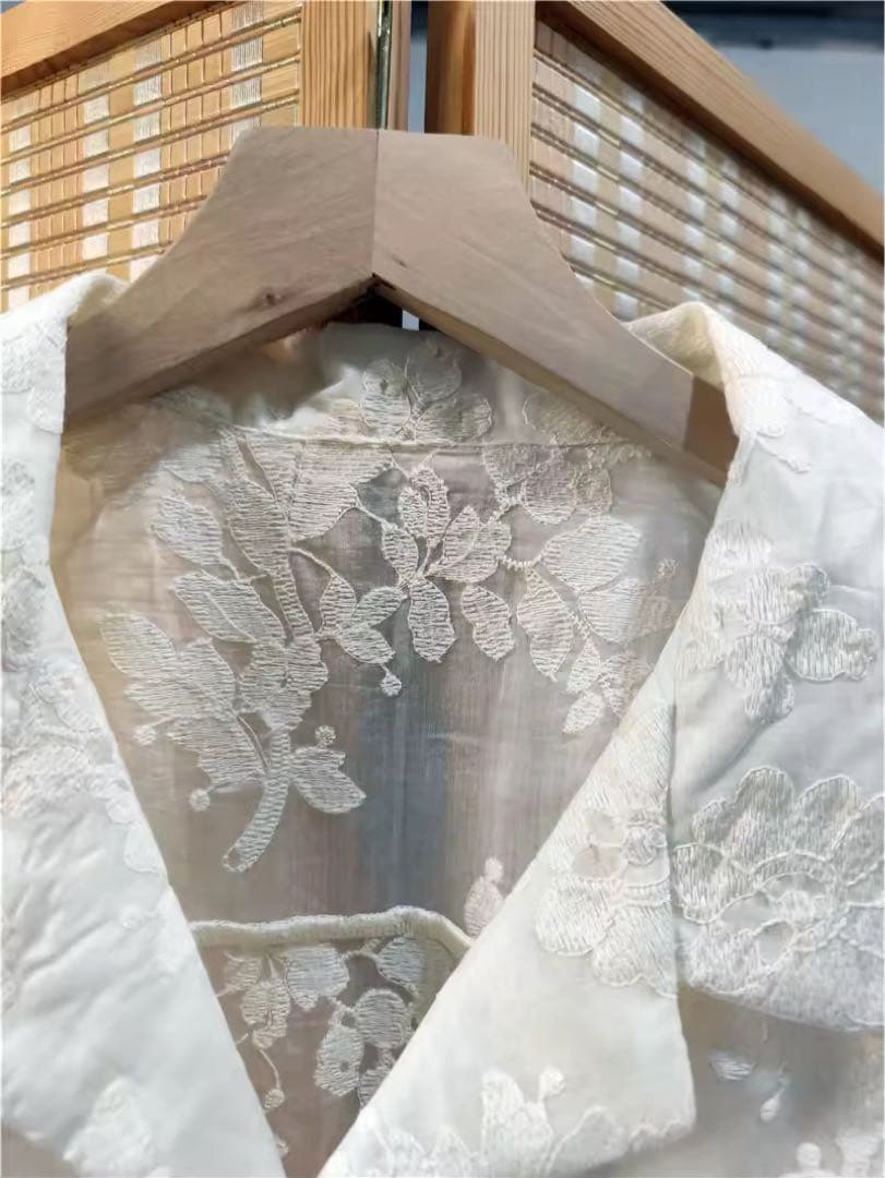 即日発送　CLANE SHEER FLOWER LACE SHIRTS