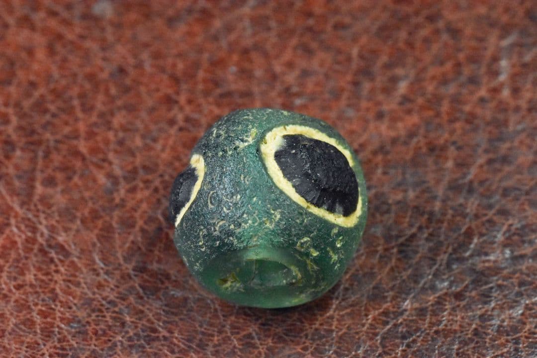 アフガニスタン産イスラムグリーンアイビーズ