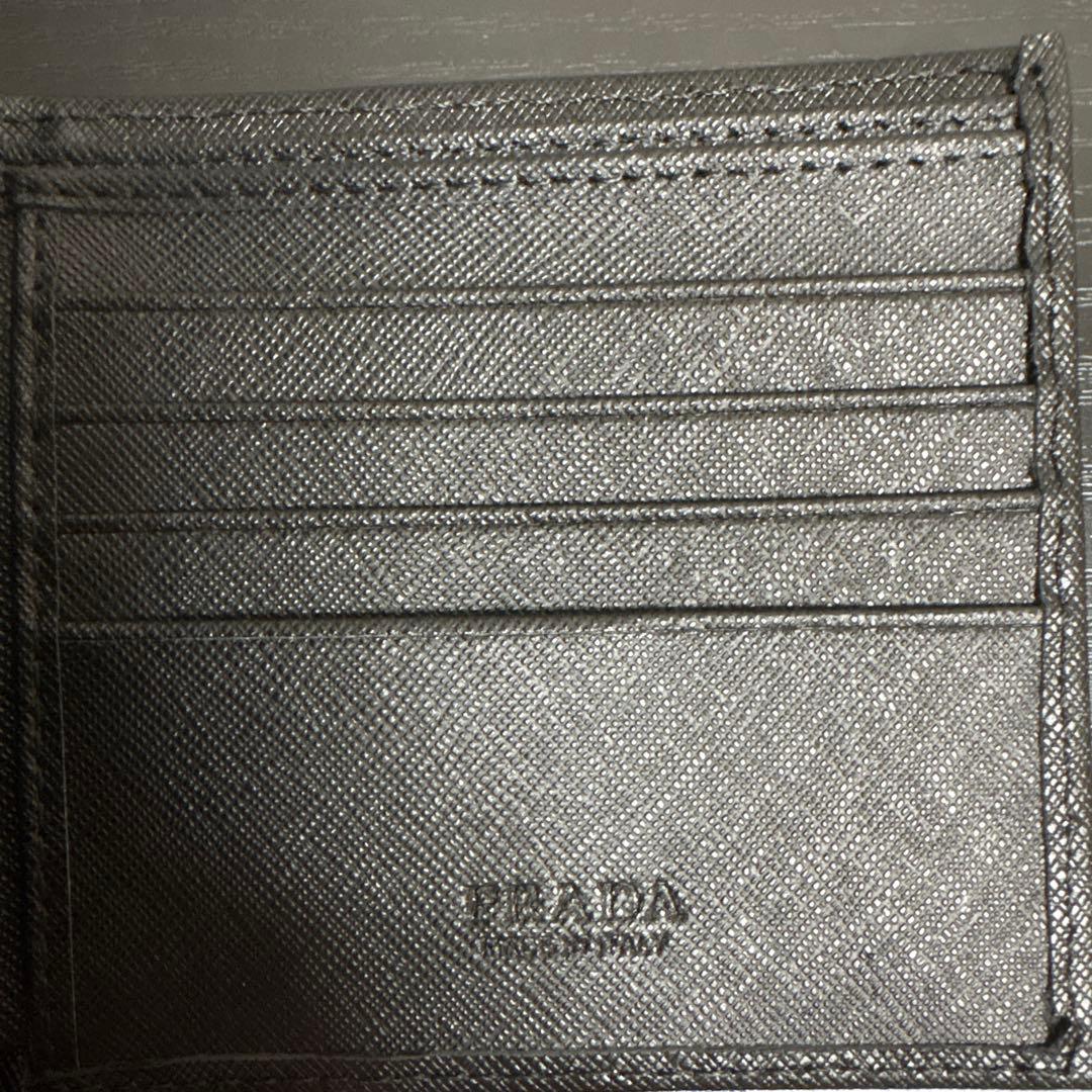 PRADA 二つ折り財布 レザー