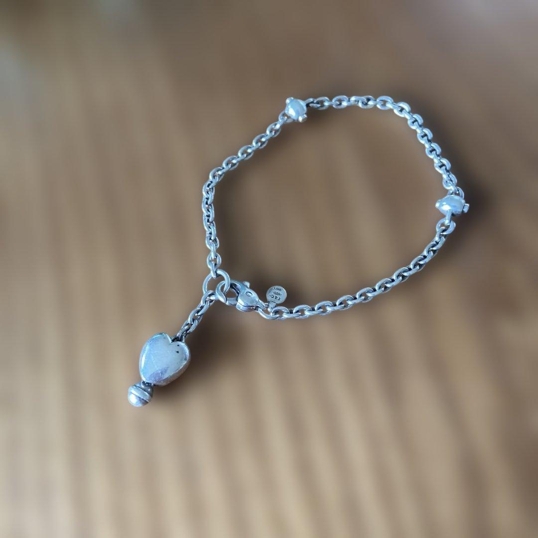Tiffany & Co. シルバーブレスレット ハートチャーム付き