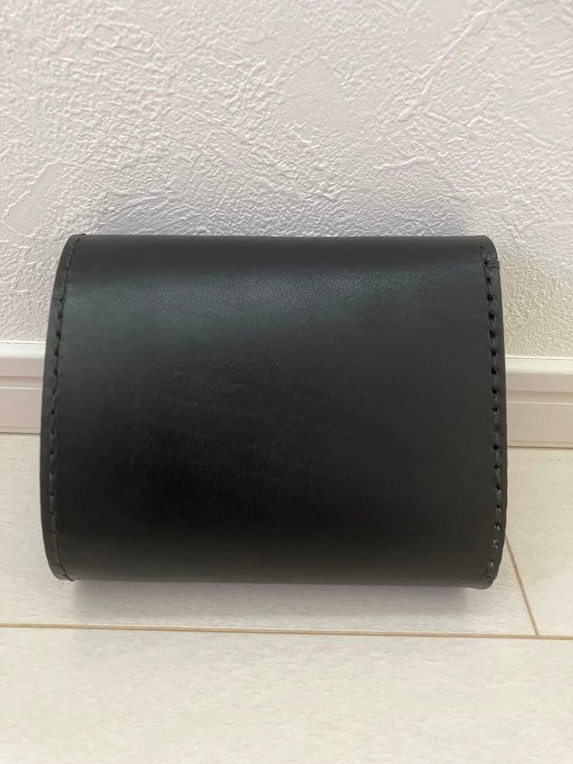 ブラック 栃木レザーコンチョボタン 三つ折り財布