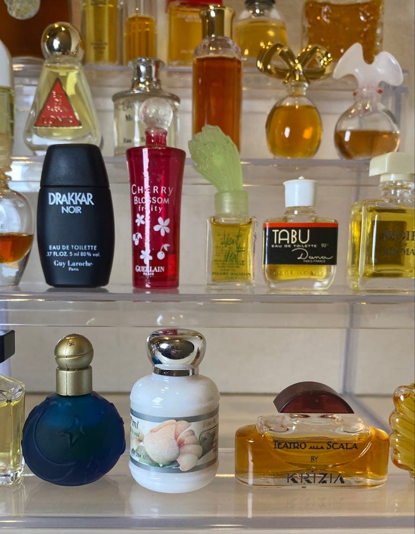 【tracy_li様リクエスト3点】ミニ香水セット2点 キャロンベロージア