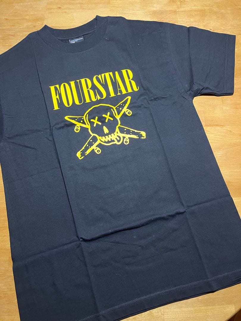 FOURSTAR フォースター ★ チーム 半袖Tシャツ