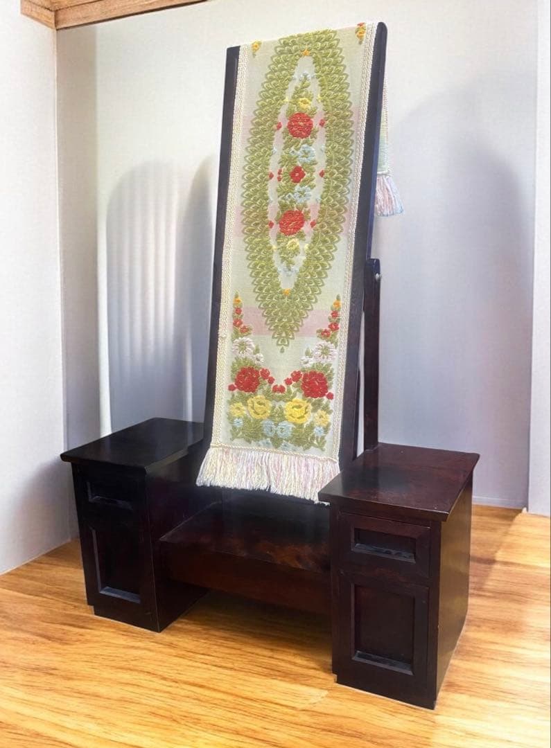 送料込み★松本民芸の高級家具　桜材の鏡台　ドレッサー　ミラーカバー付き