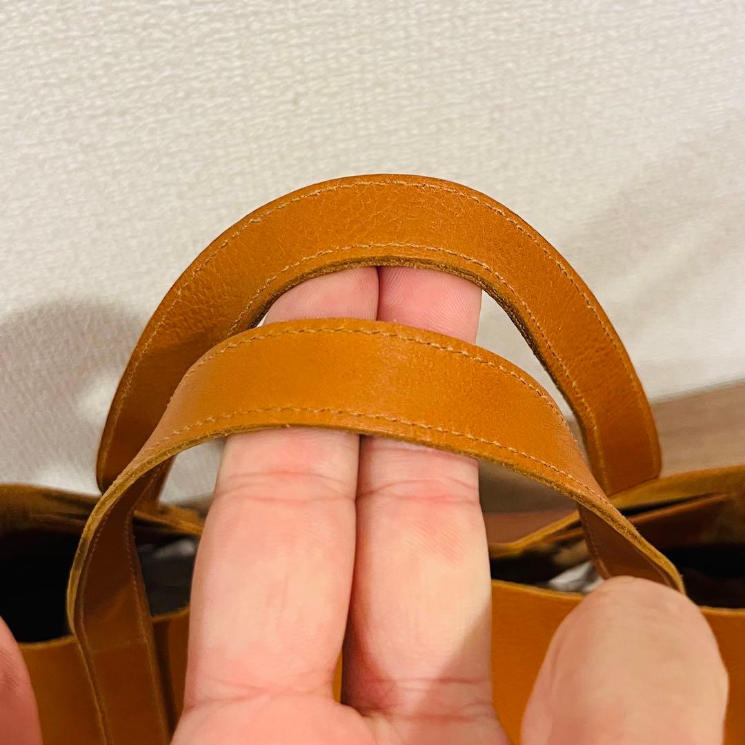 【極美品】イルビゾンテ トートバッグ レザー 型押しロゴ キャメル ハンドバッグ