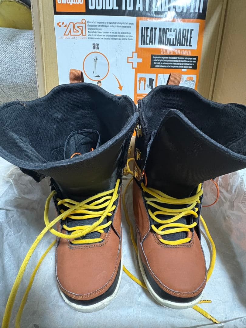 THIRTYTWO LASHED　スノーボードブーツ　サーティトゥー