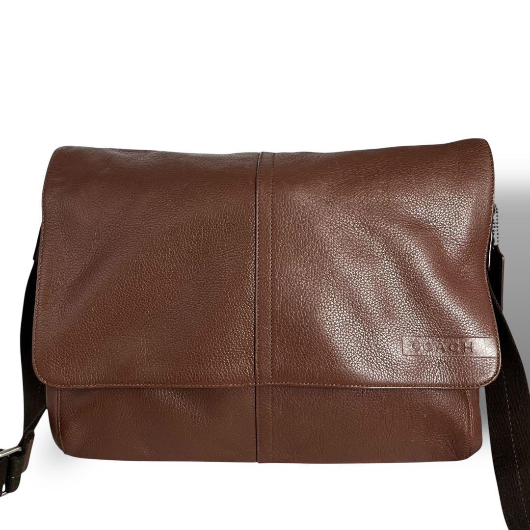 美品 COACH コーチ☆シボ革 ロゴ型押しショルダーバッグ レザー ブラウン