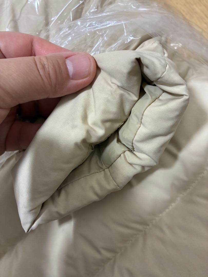 PYRENEX ベージュ ダウンジャケット フード付き