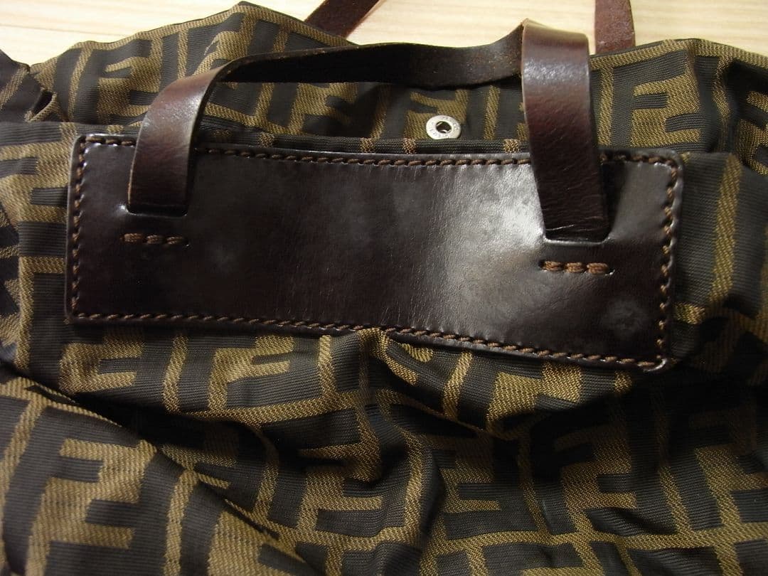 ☆HIMEKO様専門☆FENDI 折り畳みトートバッグ