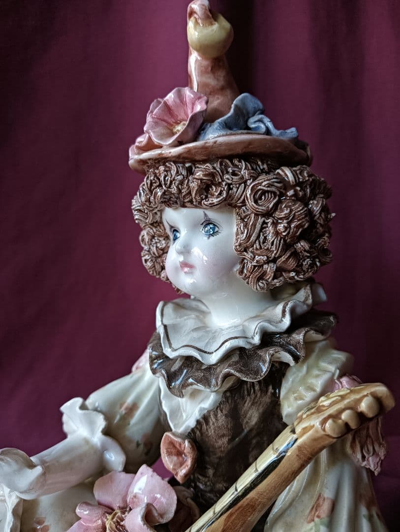 ハンドメイドの陶器人形　輸出用Ｓchmid 　 約30cm