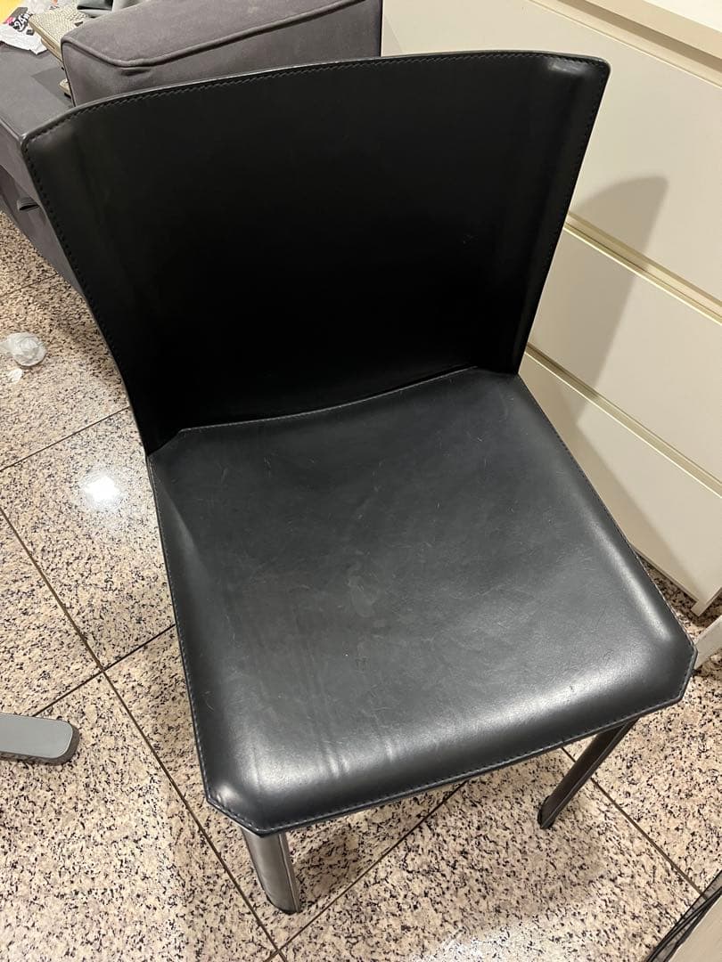 Fasem 黒革チェア2脚セット