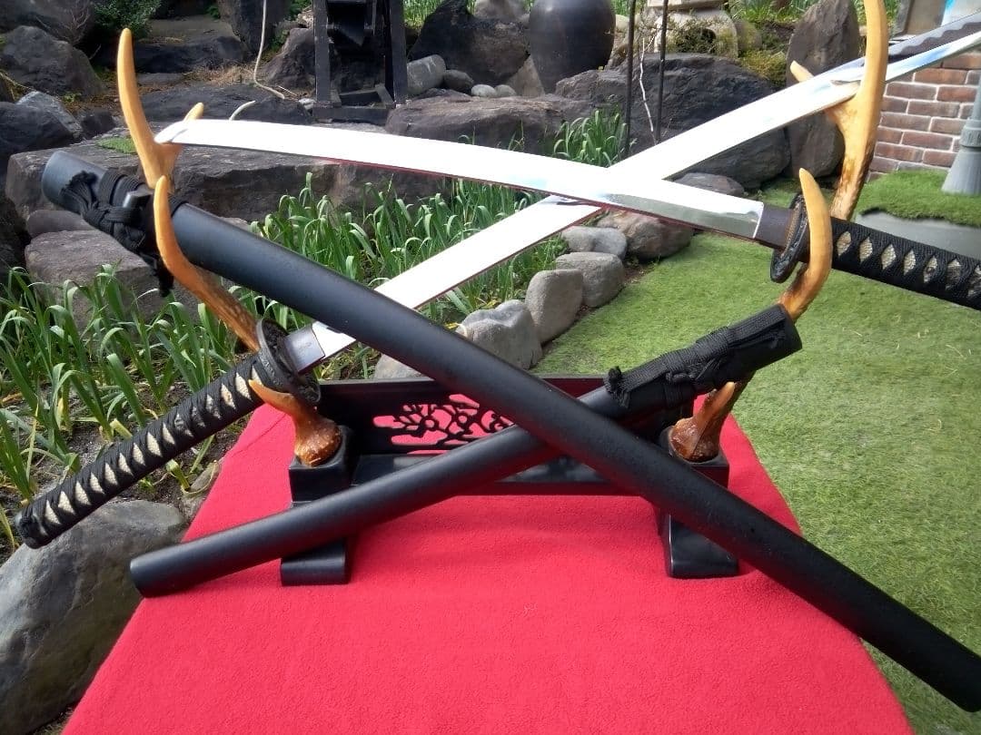 模擬刀　鹿角刀掛け付き　送料込み　いいね後の希望価格設定歓迎