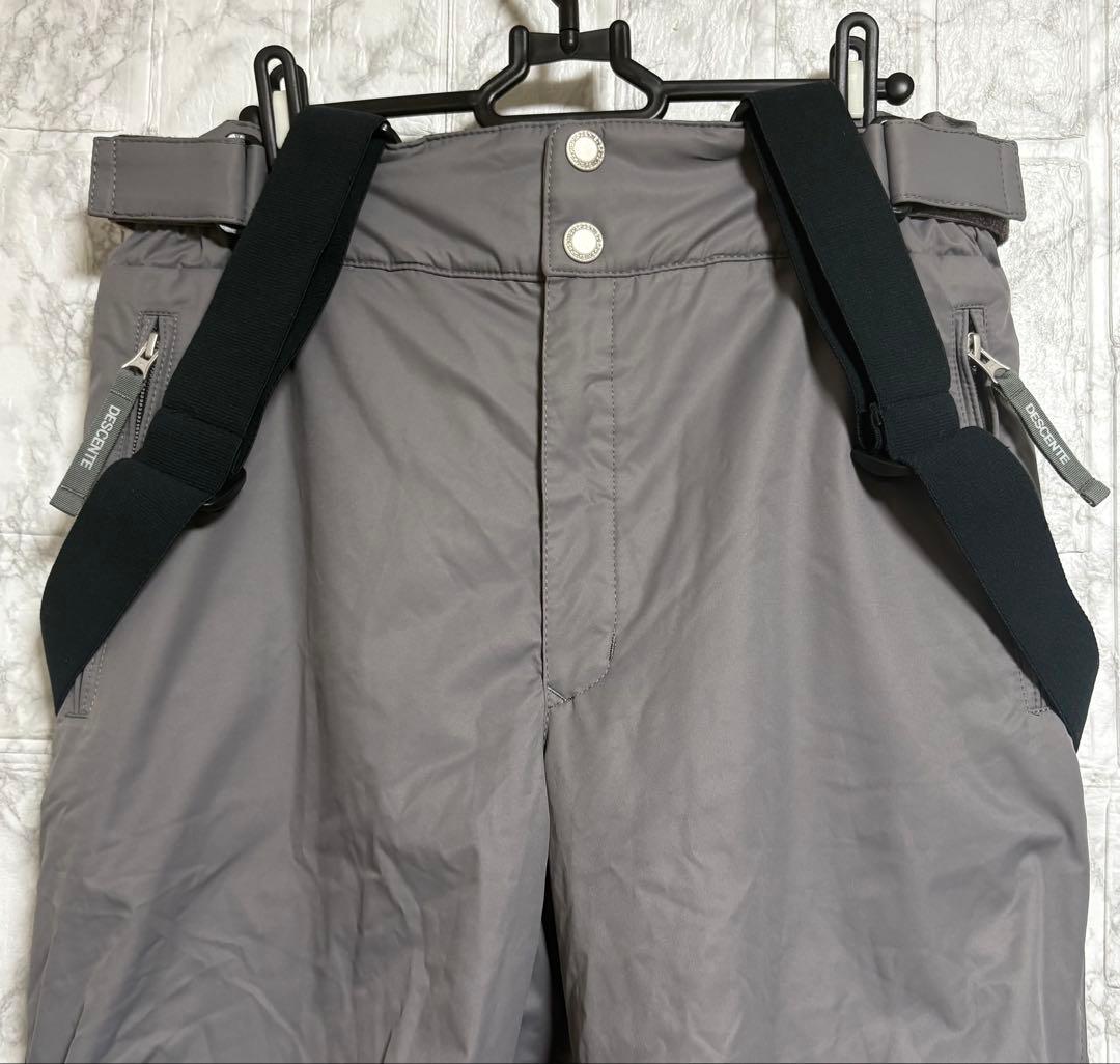 デサントDESCENT スキーウェア　スノボウェア<ダウンジャケット>メンズ　L