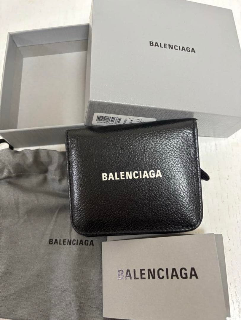 BALENCIAGA 二つ折り財布