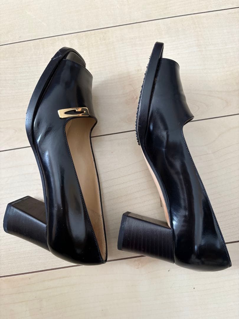 美品　23センチGUCCI ブラック オープントゥヒール