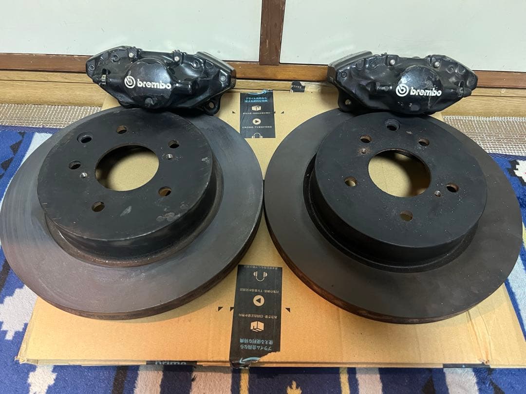 BCNR33brembo リアブレーキキャリパーとディスクセット