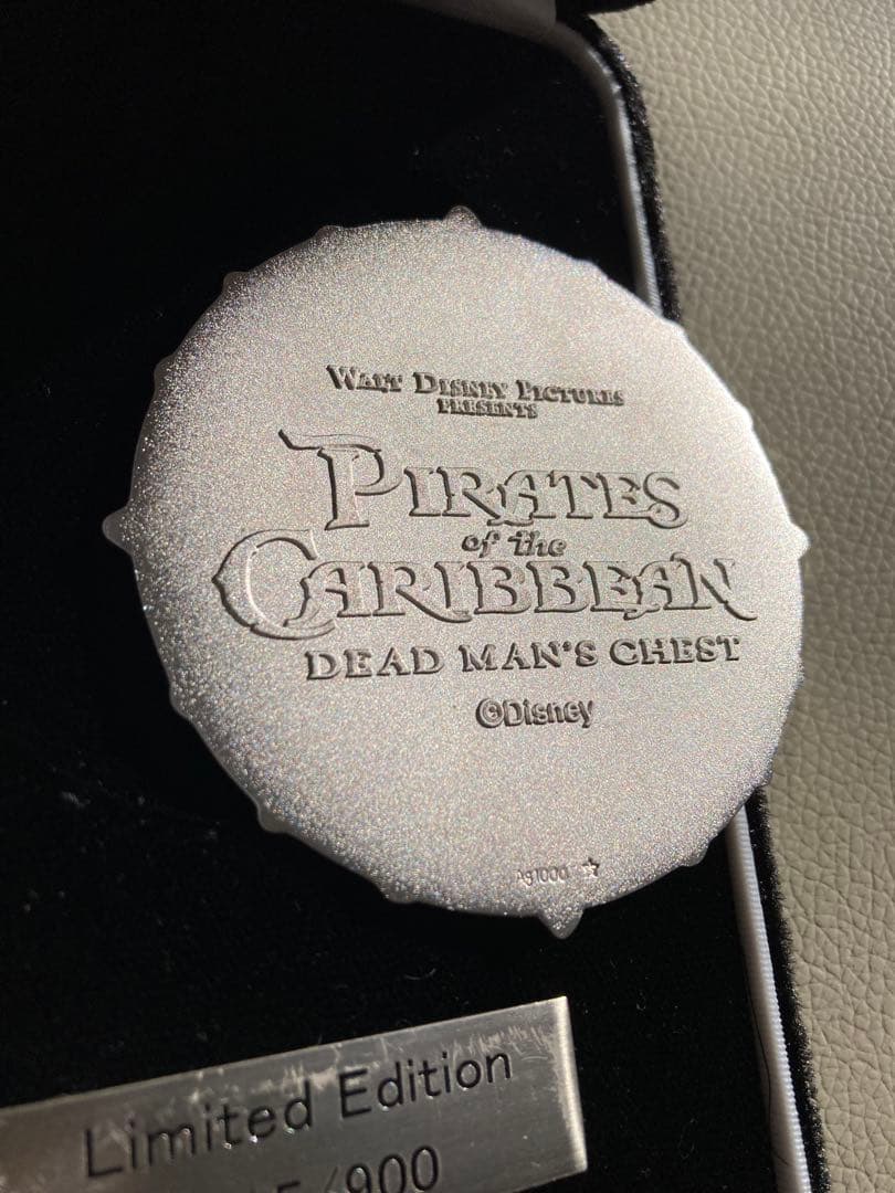 パイレーツ・オブ・カリビアン　純銀製メダル　約113g