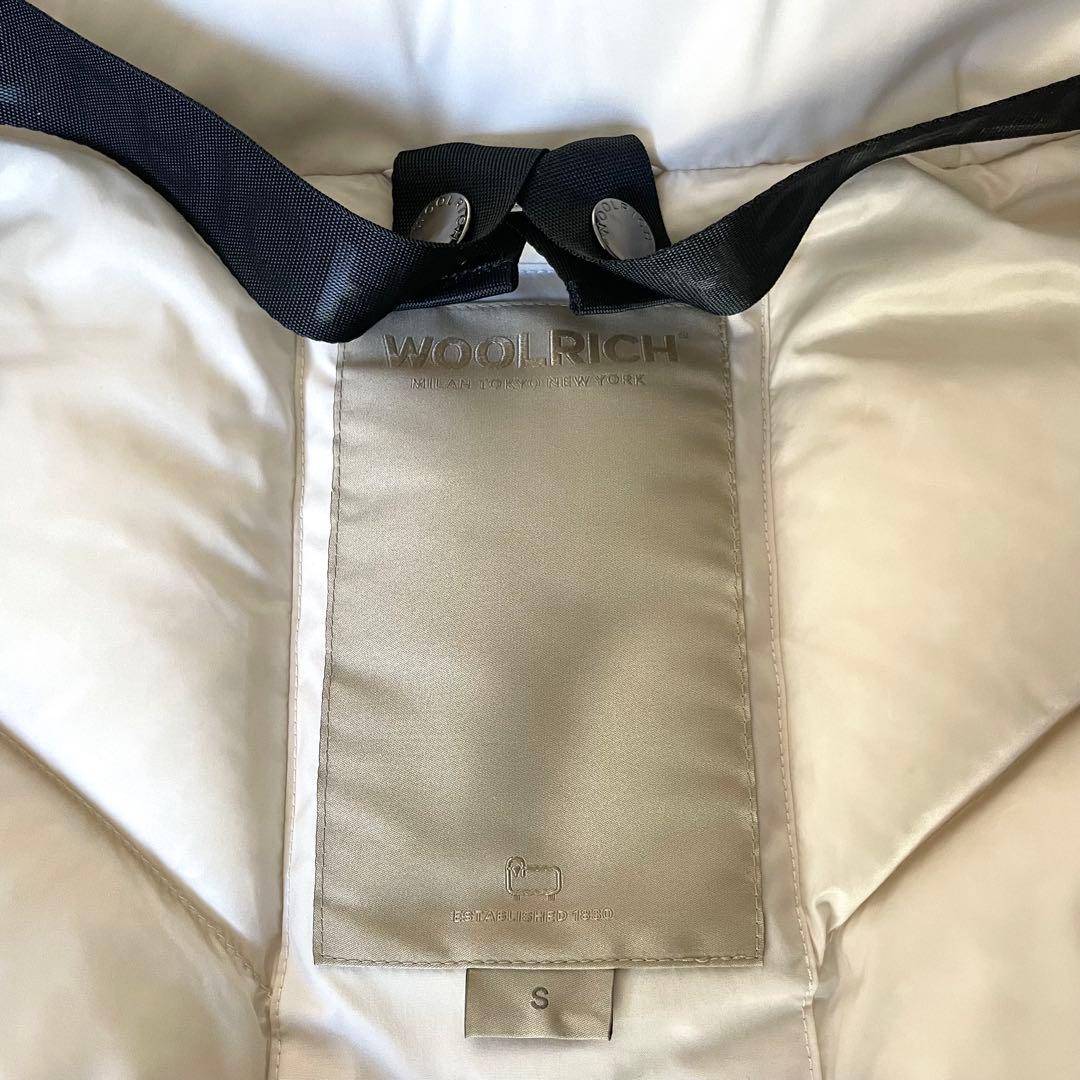 美品★ウールリッチ　ラグジュアリー　コクーン　ダウンジャケット　アイボリー系　S