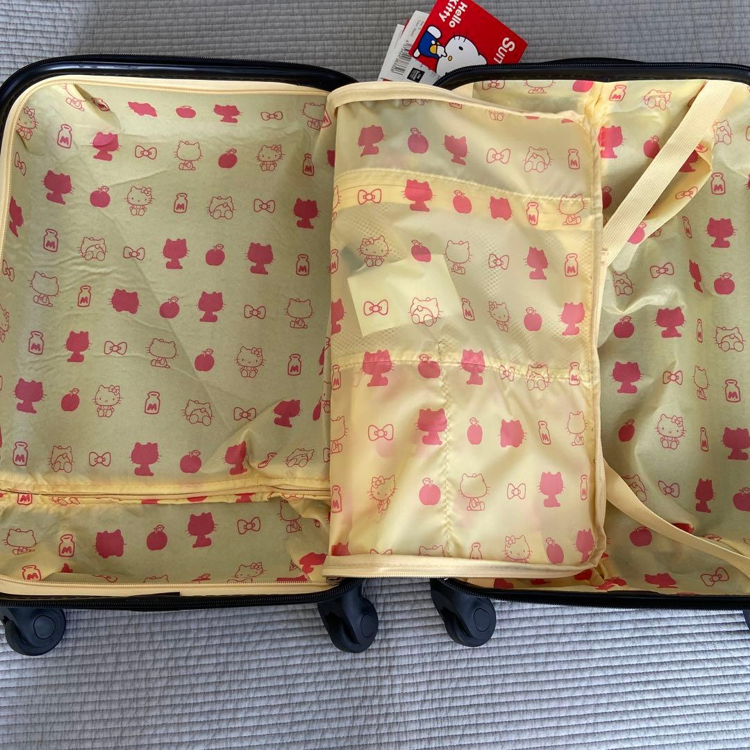 新品　ハローキティ　スーツケー S 35L 和柄　機内持ち込み可　TSAロック