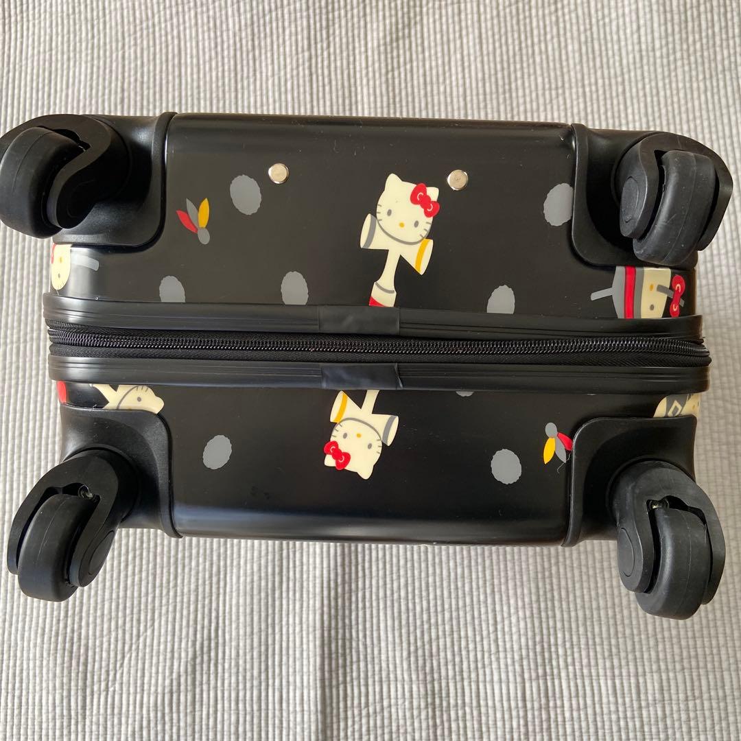新品　ハローキティ　スーツケー S 35L 和柄　機内持ち込み可　TSAロック