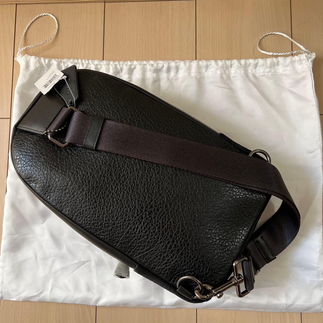 まゆ！coach メンズ　ワンショルダーボディバッグ