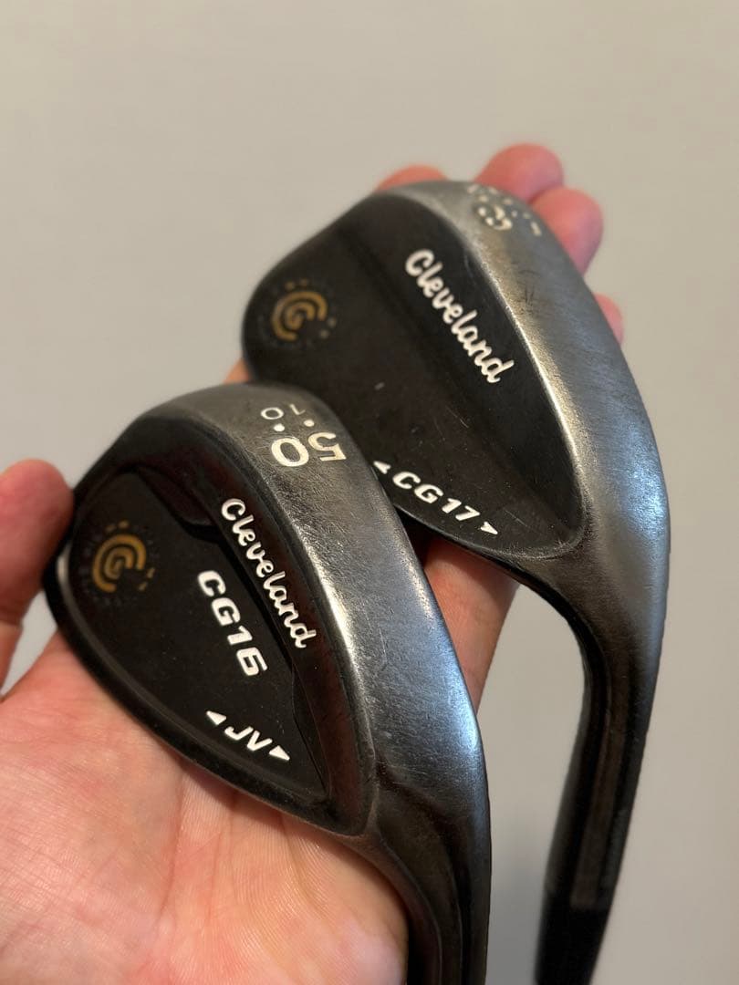 13本クラブセット + キャディバッグ+スニーカー+ボール他備品