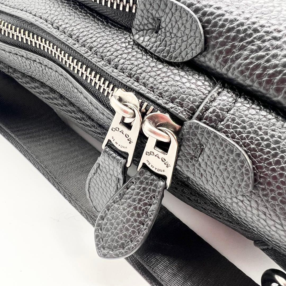 ほぼ未使用✨コーチ　ボディバッグ　ゴッサム　シボ革　ブラック　現行　C5331